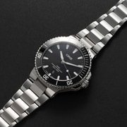 Aquis Date - 01 733 7789 4154-07 8 23 04PEB | Oris